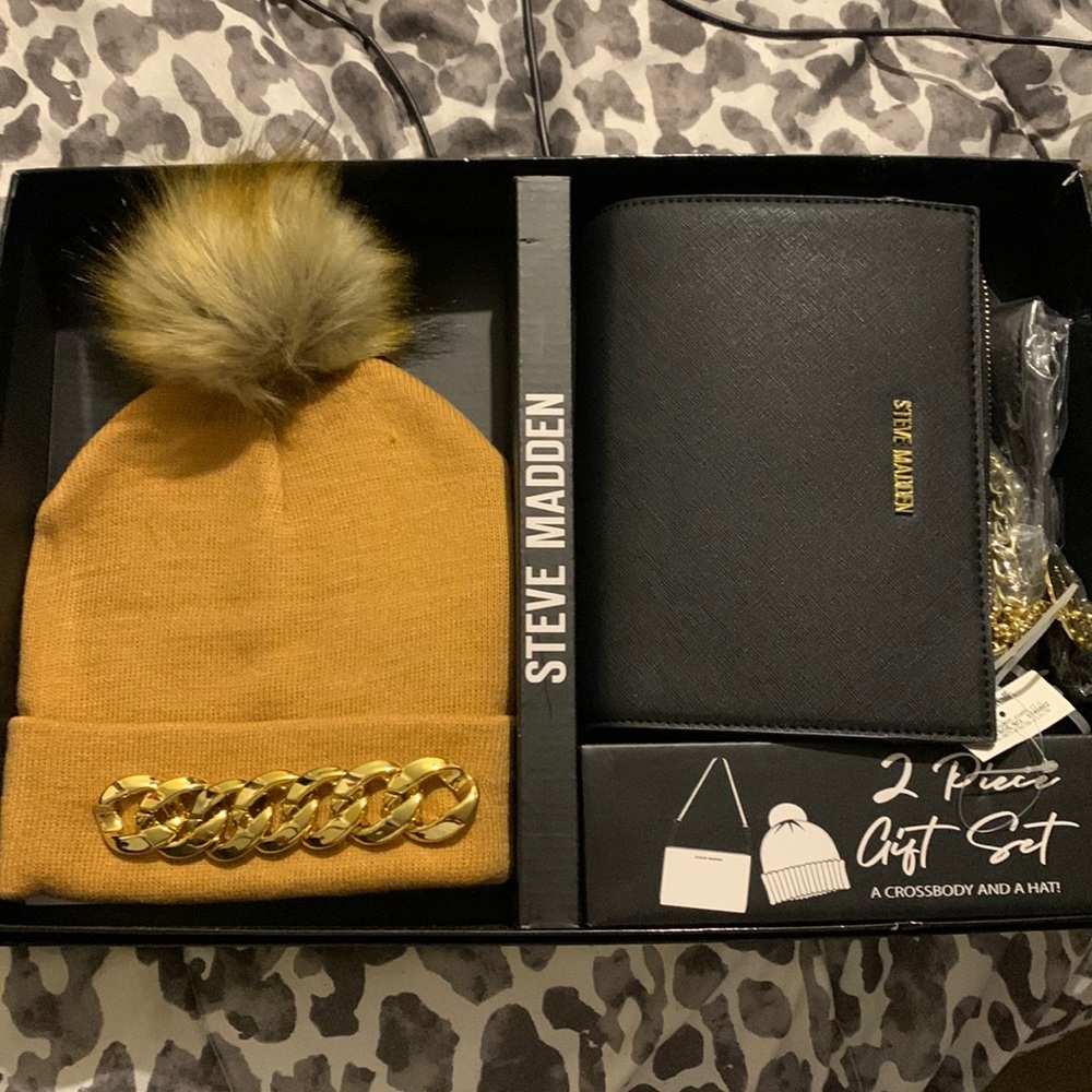 Steve Madden, black purse and tan hats with chain